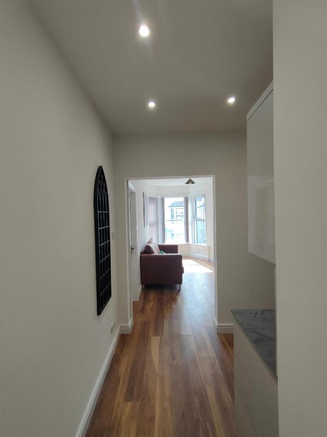 Lovely Refurbished Apartments, Morecambe Promenade מראה חיצוני תמונה