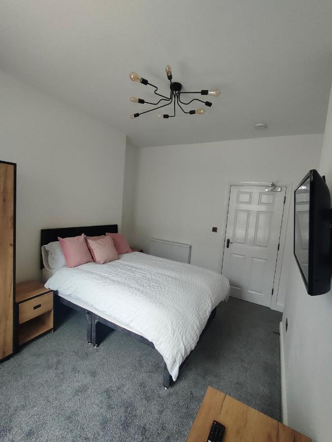 Lovely Refurbished Apartments, Morecambe Promenade מראה חיצוני תמונה