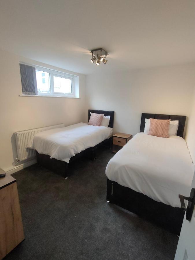 Lovely Refurbished Apartments, Morecambe Promenade מראה חיצוני תמונה