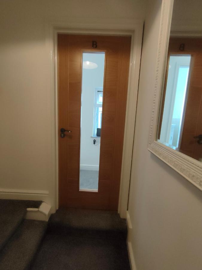 Lovely Refurbished Apartments, Morecambe Promenade מראה חיצוני תמונה