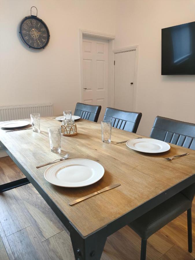Lovely Refurbished Apartments, Morecambe Promenade מראה חיצוני תמונה